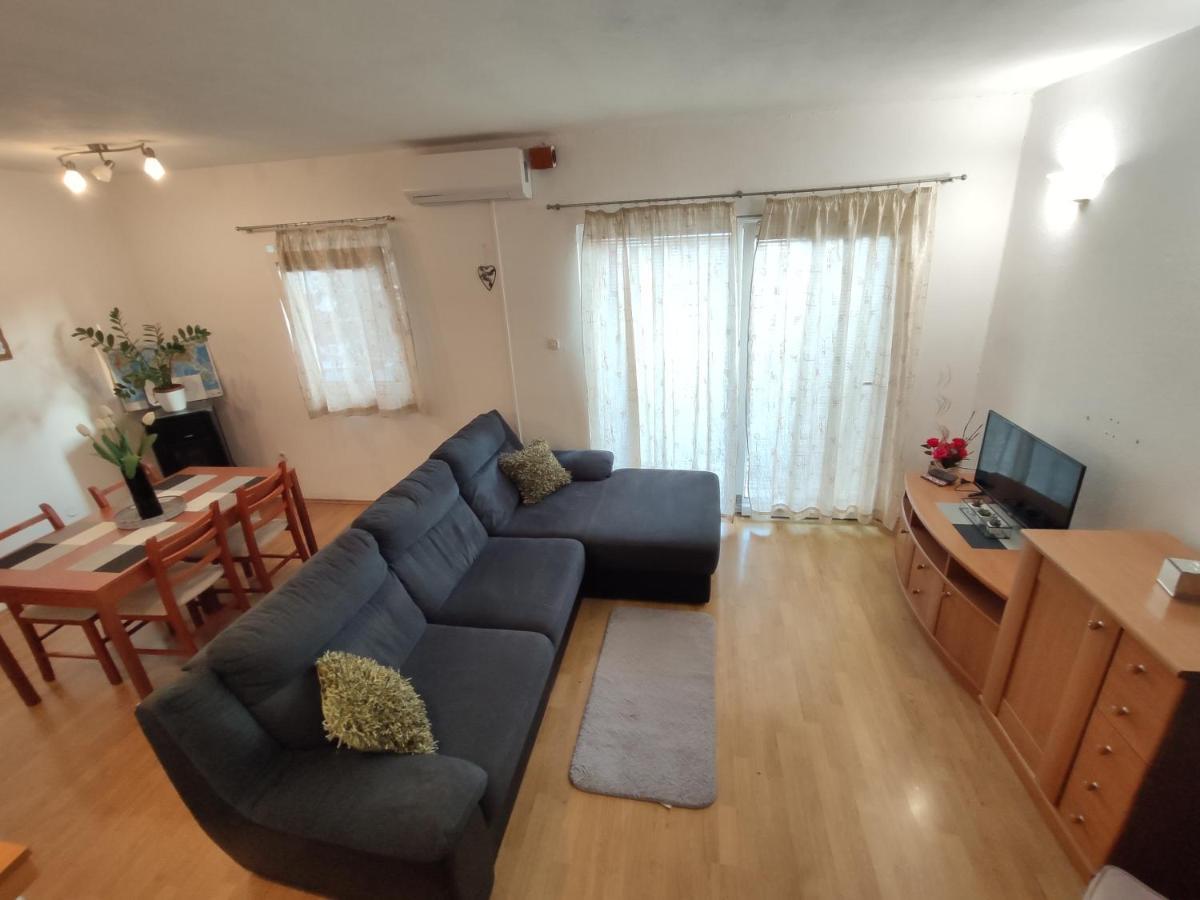 Apartments Jadranka Макарска Екстериор снимка