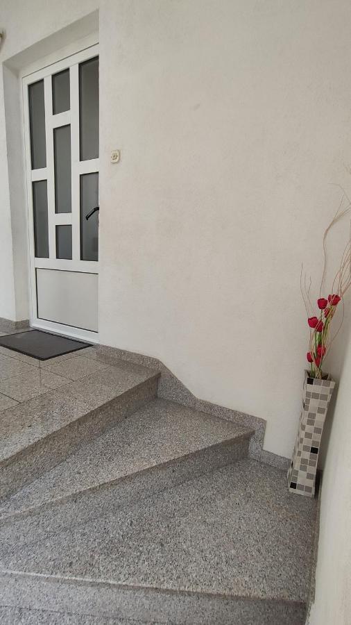 Apartments Jadranka Макарска Екстериор снимка